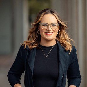 Meet your Posher, Alissa